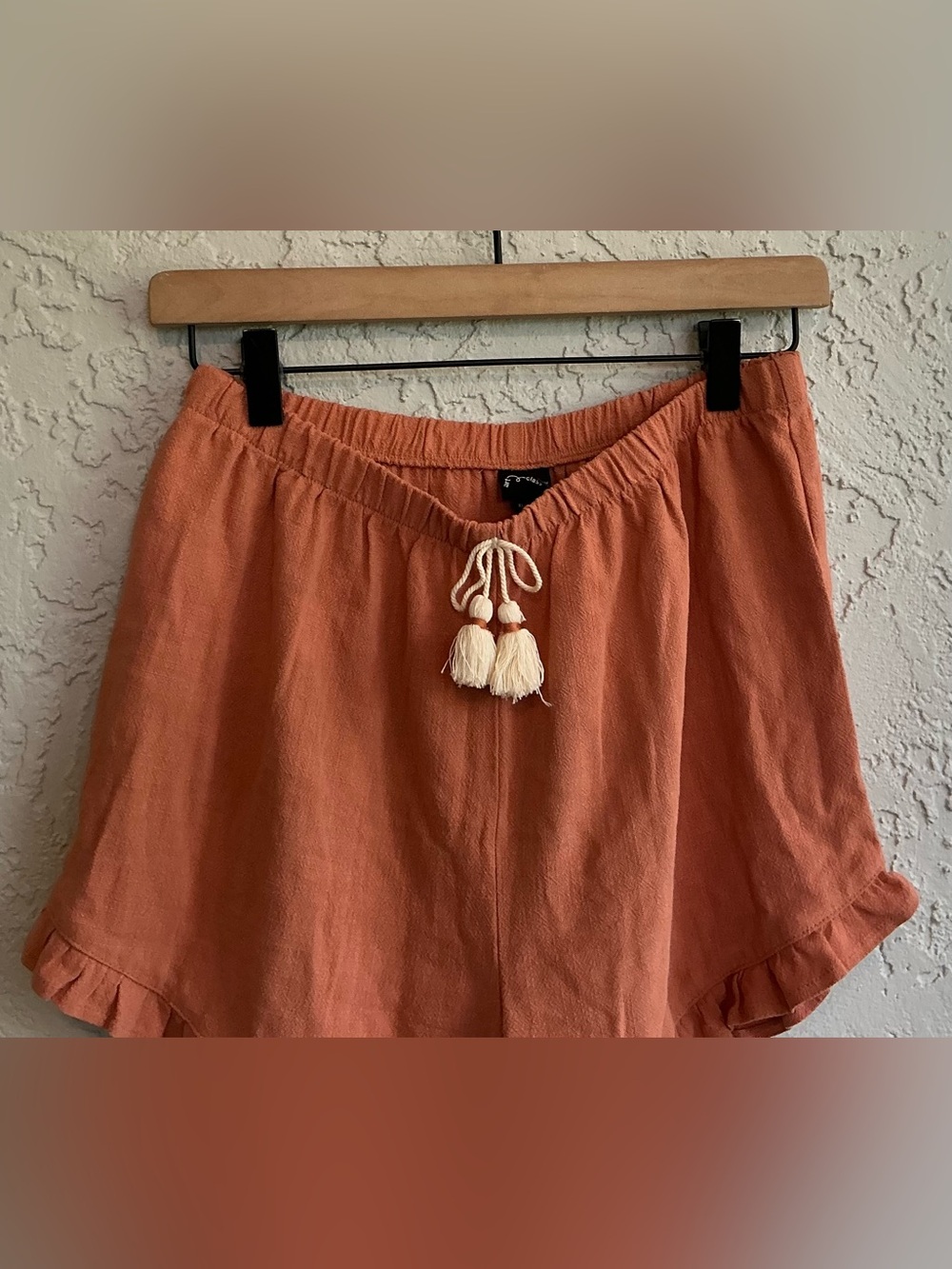 Art Class Rust Orange Ruffle Hem Drawstring Shorts - Picture 2 of 7